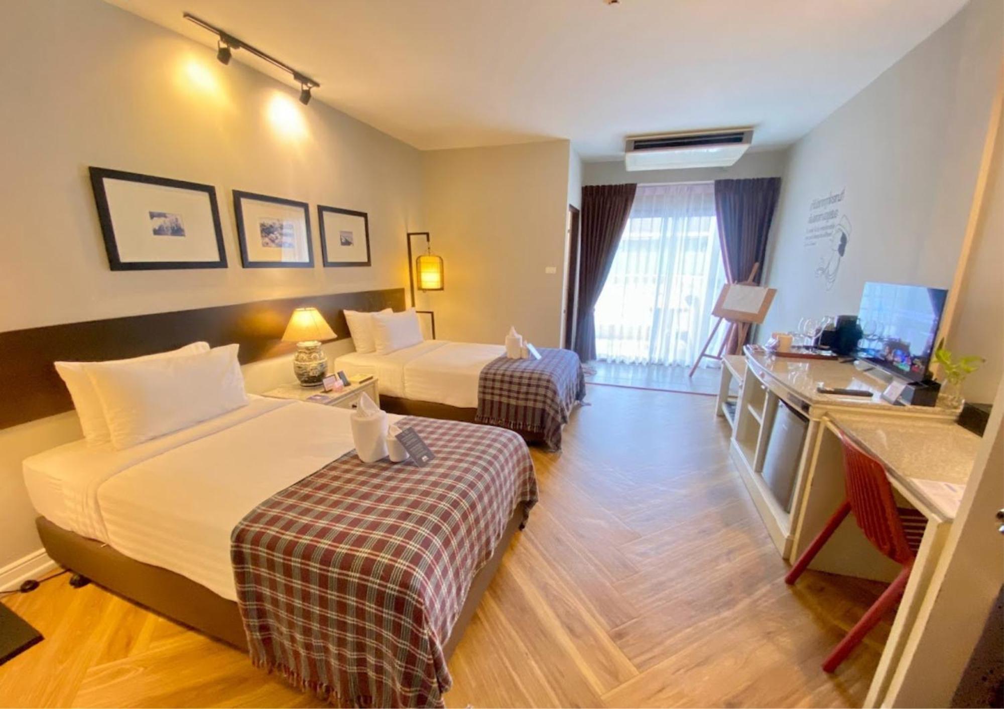 Yuu Hotel Убон Ратчатани Екстериор снимка