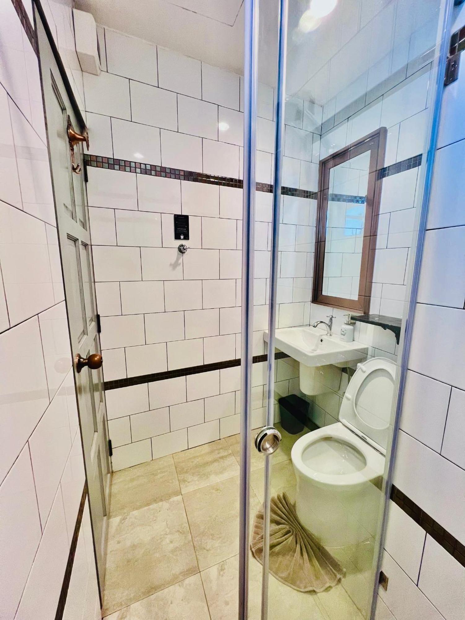 Yuu Hotel Убон Ратчатани Екстериор снимка
